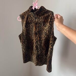 VTG cheetah print faux fur suede zip up vest